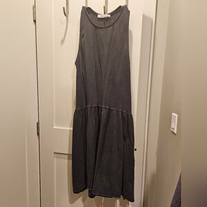 Sleeveless Black Dress